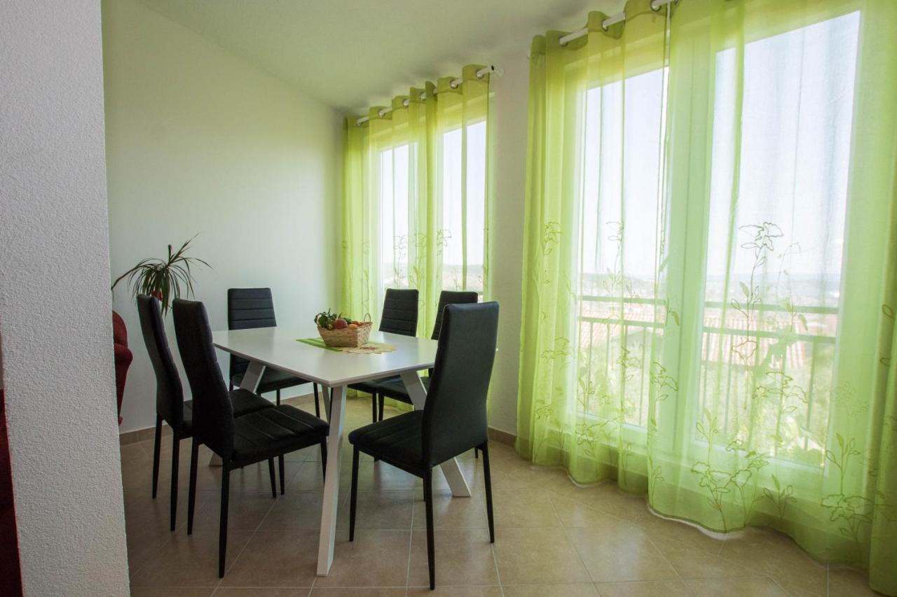 Apartment Andrea Trogir Exteriör bild