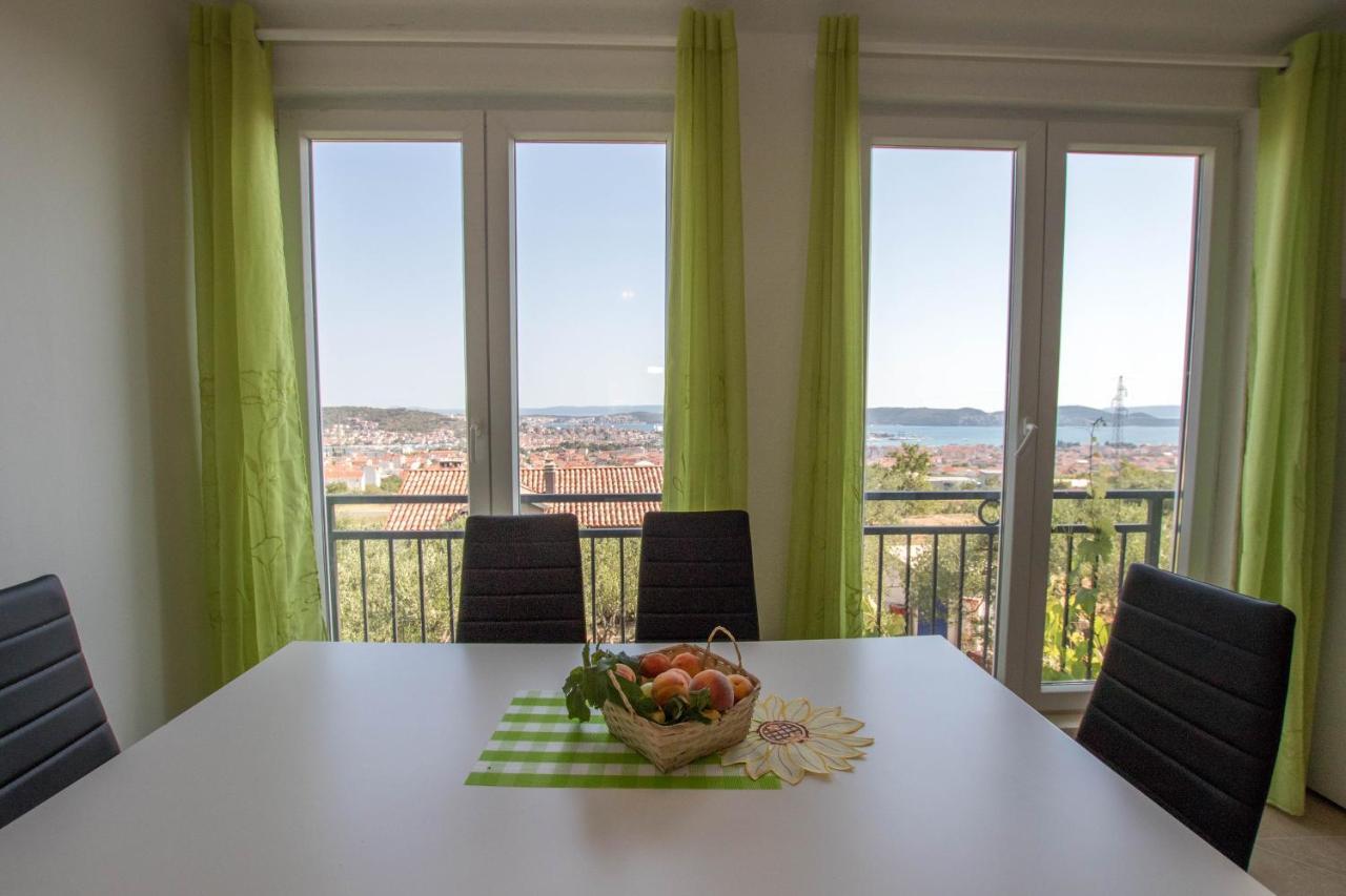 Apartment Andrea Trogir Exteriör bild
